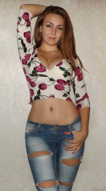 Арина, 28 лет, 3 размер груди